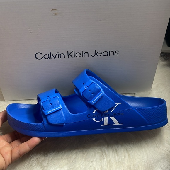 Calvin Klein Men or women Slipon - Picture 3 of 8